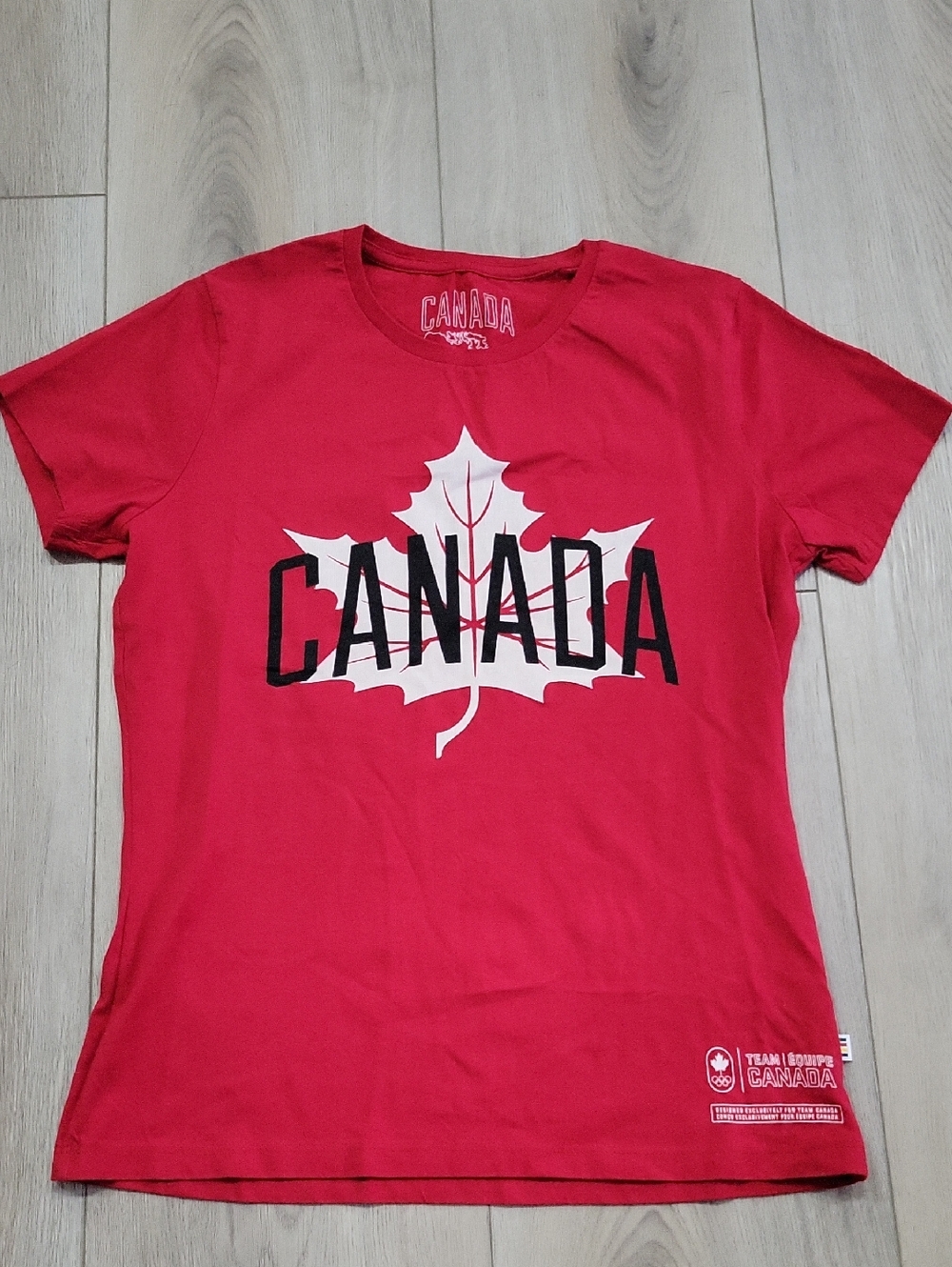 CANADA Red Short-Sleeve Graphic Tee - Team Canada Maple Leaf